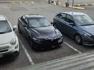 Usata Alfa Romeo Giulia Business 160 CV (117 kW) 2020 Nero Berlina