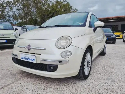 Begagnad Fiat 500 Lounge 69 HK (50 kW) 2008 Vit Sedan