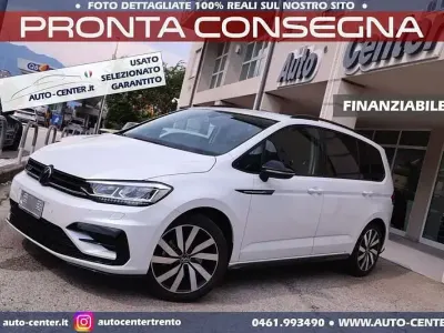 Usata VW Touran Executive 150 CV (110 kW) 2024 Bianco Monovolume