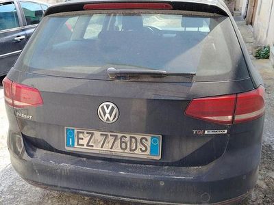 Usata VW Passat 120 CV (88 kW) 2015 Nero Station wagon
