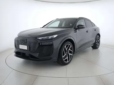 Nuova Audi Q6 Sportback e-tron S-Line 239 kW (326 CV) 2026 Grigio magnete SUV
