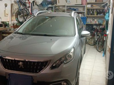 Usata Peugeot 2008 120 CV (88 kW) 2017 Grigio SUV