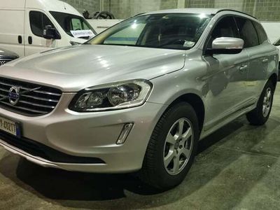 usata Volvo XC60 2.0 d4 Kinetic 181cv geartronic