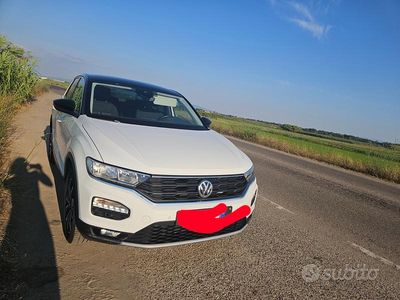 Usata VW T-Roc 115 CV (84 kW) 2018 Bianco SUV
