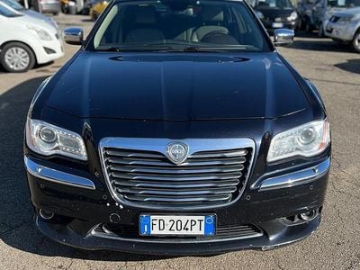 Usata Lancia Thema 239 CV (175 kW) 2012 Blu Berlina