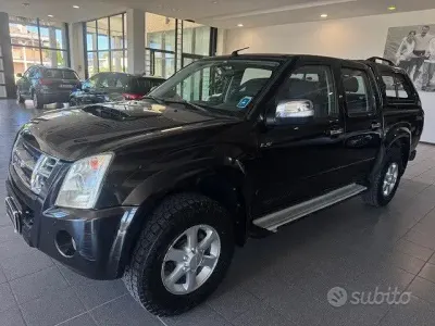 Usata Isuzu D-Max 163 CV (119 kW) 2009 Nero Pick-up