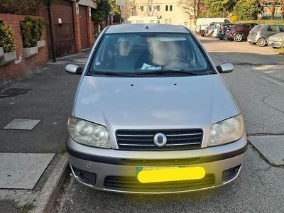 Usata Fiat Punto 75 CV (55 kW) 2007 Grigio Utilitaria