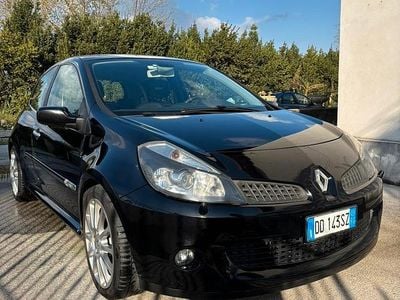 Occasion Renault Clio III R.S. 200 PK (147 kW) 2007 Zwart Sedan