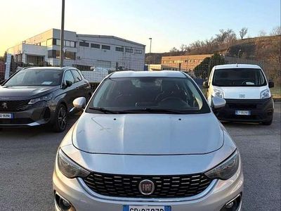 Usata Fiat Tipo Lounge 120 CV (88 kW) 2020 Argento Berlina