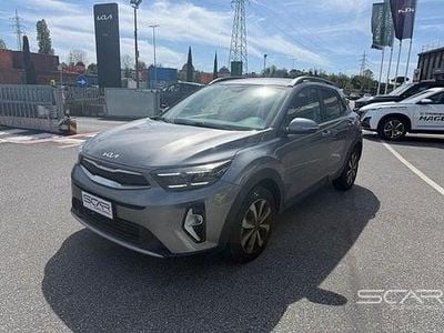 Usata Kia Stonic Style 79 CV (58 kW) 2024 Grigio scuro SUV