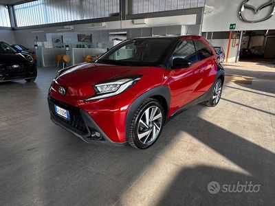 Usata Toyota Aygo X Lounge 72 CV (52 kW) 2022 Rosso SUV