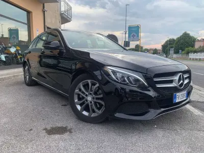 Usata Mercedes C220 Business 170 CV (125 kW) 2017 Nero Station wagon