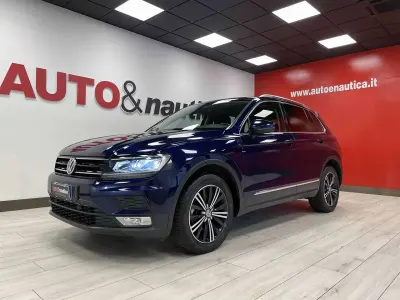 Usata VW Tiguan Business 150 CV (110 kW) 2017 Blu/azzurro SUV