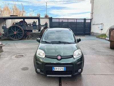 Usata Fiat Panda 4x4 86 CV (63 kW) 2013 Verde Utilitaria