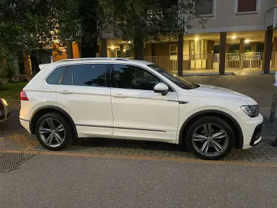 Usata VW Tiguan R-line 150 CV (110 kW) 2019 Bianco SUV