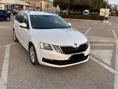 Usata Skoda Octavia G-TEC Ambition 131 CV (96 kW) 2020 Bianco Station wagon