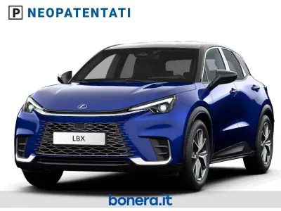Nuova Lexus LBX 136 CV (100 kW) 2026 Blu SUV