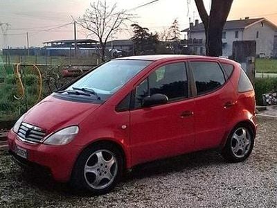Usata Mercedes A160 Classic 102 CV (75 kW) 1998 Rosso Utilitaria