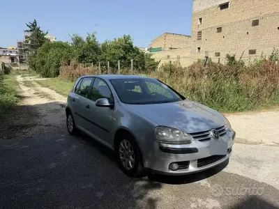 Usata VW Golf IV 105 CV (77 kW) 2006 Grigio Berlina