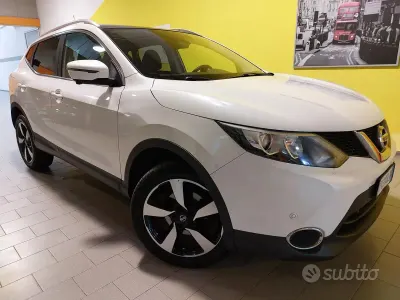 Gebraucht Nissan Qashqai Tekna 110 PS (80 kW) 2017 Weiß SUV