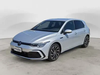 Usata VW Golf VIII R-line 131 CV (96 kW) 2022 Grigio Utilitaria