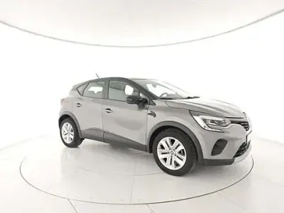 Usata Renault Captur Equilibre 91 CV (66 kW) 2022 Gray SUV
