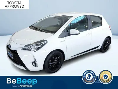 Usata Toyota Yaris Hybrid Active 100 CV (73 kW) 2019 Bianco pastello Berlina