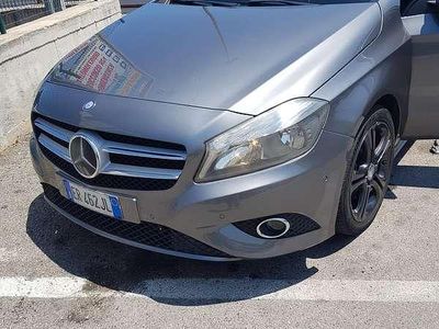 Usata Mercedes A180 109 CV (80 kW) 2013 Grigio Berlina