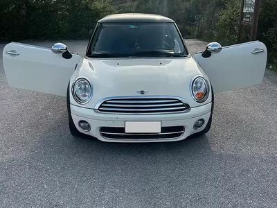 Begagnad Mini Cooper Coupé 112 HK (82 kW) 2012 Vit Sportkupé