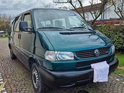 Usata VW Caravelle 1998 Verde Monovolume