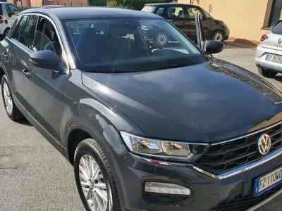 Usata VW T-Roc Style 116 CV (85 kW) 2020 Grigio SUV