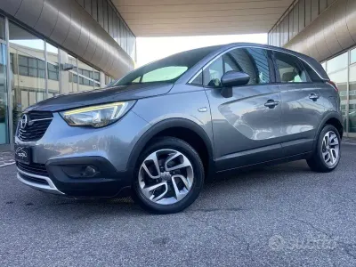 Usata Opel Crossland X 99 CV (72 kW) 2018 Grigio SUV