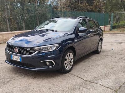 Usata Fiat Tipo Business 120 CV (88 kW) 2020 Blu Station wagon