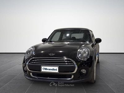 Begagnad Mini One D 95 HK (69 kW) 2019 Svart Halvkombi