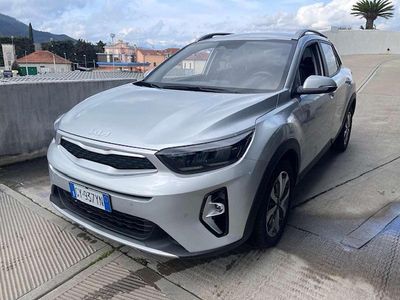 Usata Kia Stonic Style 79 CV (58 kW) 2025 Argento SUV