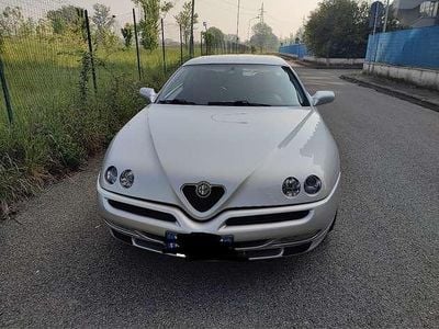 Second-hand Alfa Romeo GTV 201 CP (147 kW) 2000 Coupe