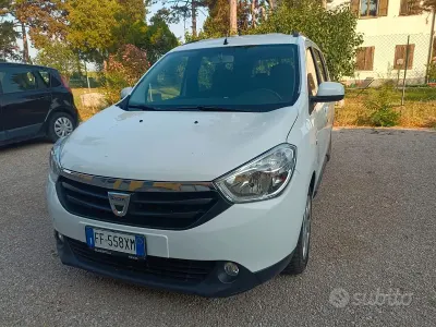 Usata Dacia Lodgy 109 CV (80 kW) 2016 Bianco Monovolume