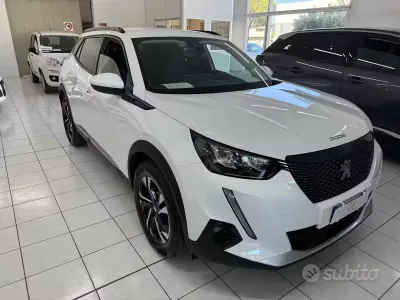 Usata Peugeot 2008 Allure 110 CV (80 kW) 2021 Bianco SUV