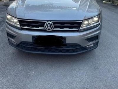 Usata VW Tiguan R-line 150 CV (110 kW) 2020 Grigio SUV