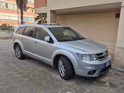 Usata Fiat Freemont 140 CV (102 kW) 2011 Grigio SUV