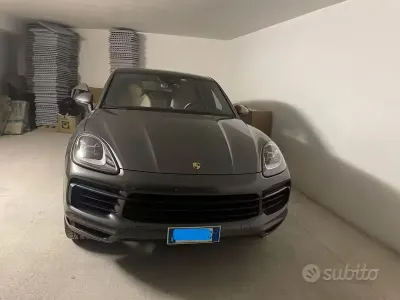 Usata Porsche Cayenne Coupe 340 CV (250 kW) 2019 Grigio Coupé