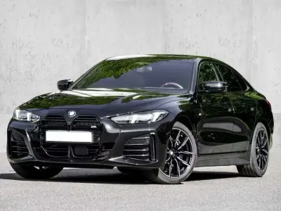 Usata BMW 440 M Sport 374 CV (275 kW) 2025 Sapphire nero Berlina