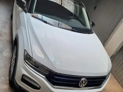 Usata VW T-Roc 116 CV (85 kW) 2019 Bianco SUV