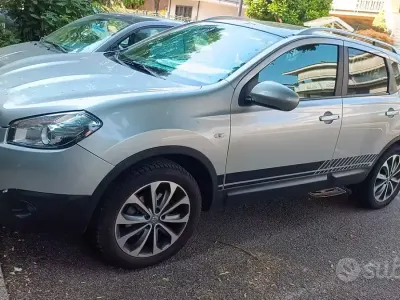 Usata Nissan Qashqai N-TEC 140 CV (102 kW) 2010 Grigio SUV