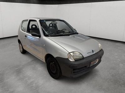 Usata Fiat 600 Anniversary 54 CV (39 kW) 2008 Argento Utilitaria