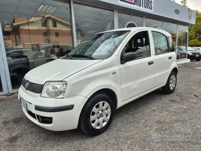 Usata Fiat Panda Active 54 CV (39 kW) 2007 Bianco Utilitaria