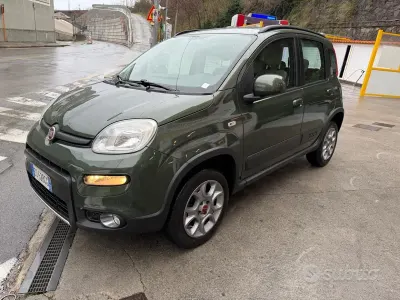 Gebraucht Fiat Panda 4x4 75 PS (55 kW) 2013 Grün Kleinwagen