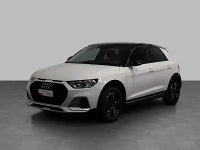 Usata Audi A1 Admired 110 CV (80 kW) 2021 Bianco cortina SUV
