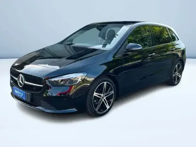 Usata Mercedes B180 Advanced 116 CV (85 kW) 2023 Nero Utilitaria