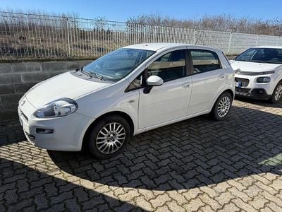 Usata Fiat Punto Street 75 CV (55 kW) 2014 Bianco Utilitaria